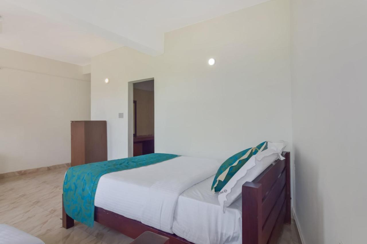 Oyo 13581 Hotel Raj Madikeri Extérieur photo