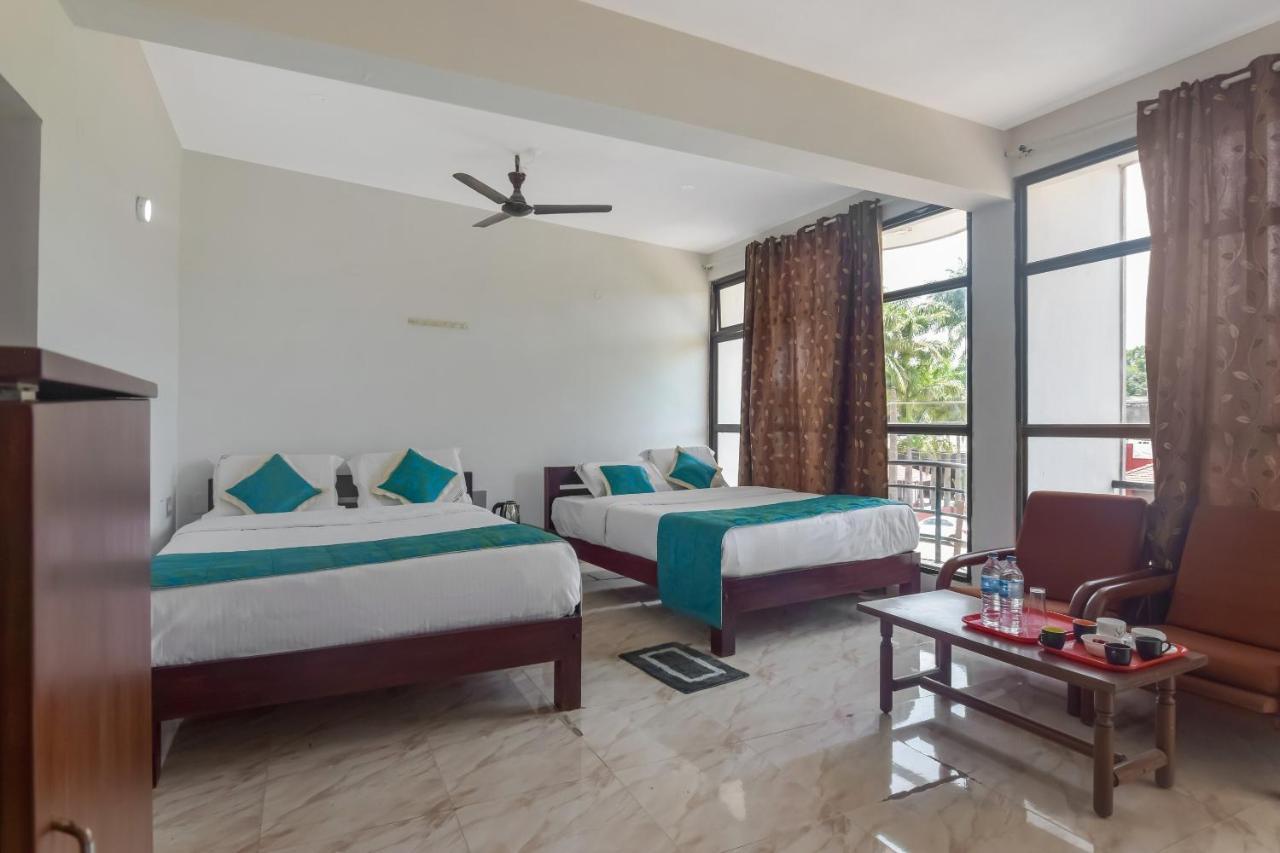 Oyo 13581 Hotel Raj Madikeri Extérieur photo